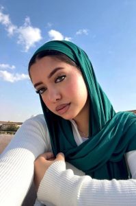Avrupa Yakası Türbanlı Escort